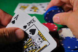 Membaca & Memanfaatkan Peluang Pada Judi Poker